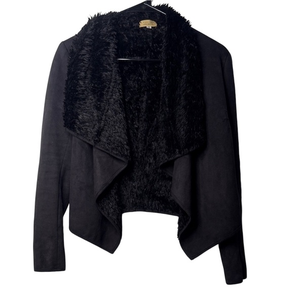 Piko 1988 Jackets & Blazers - Piko 1988 Black Faux Fur Lined Jacket
